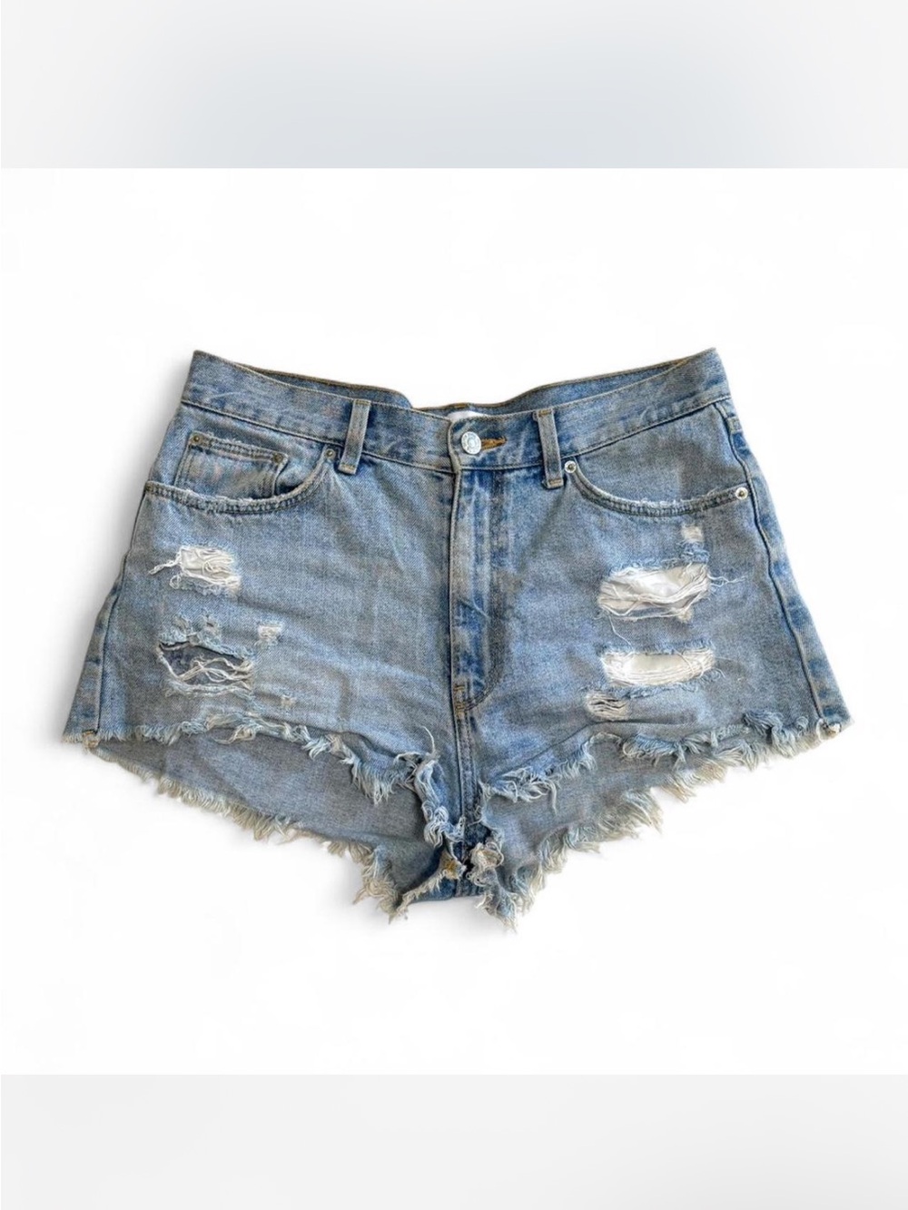 Zara Distressed Denim Cut Off Shorts Free People Inspo 8